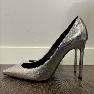Saint Laurent silver leather pointed pumps, 4” heel, size 7, VG condition